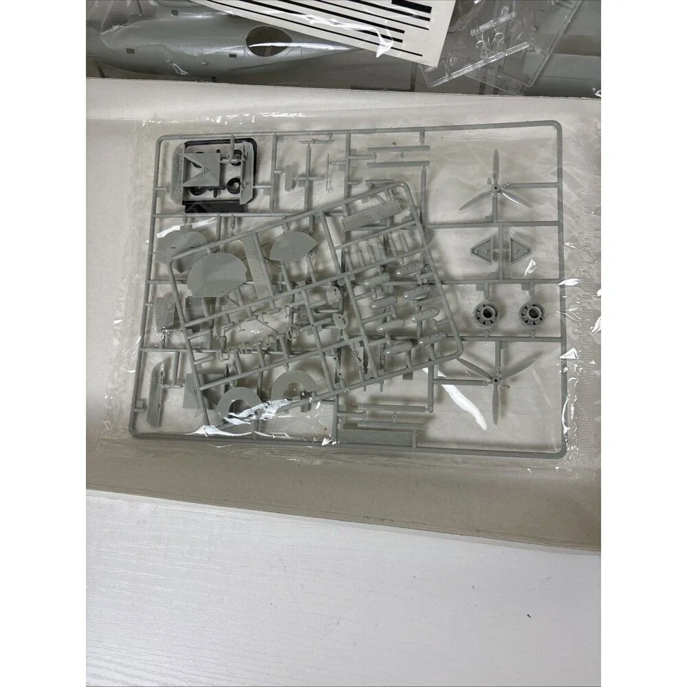 Academy Minicraft  PBY-5 Catalina (Kit 2123) 1:72 Box Open,  Parts Sealed